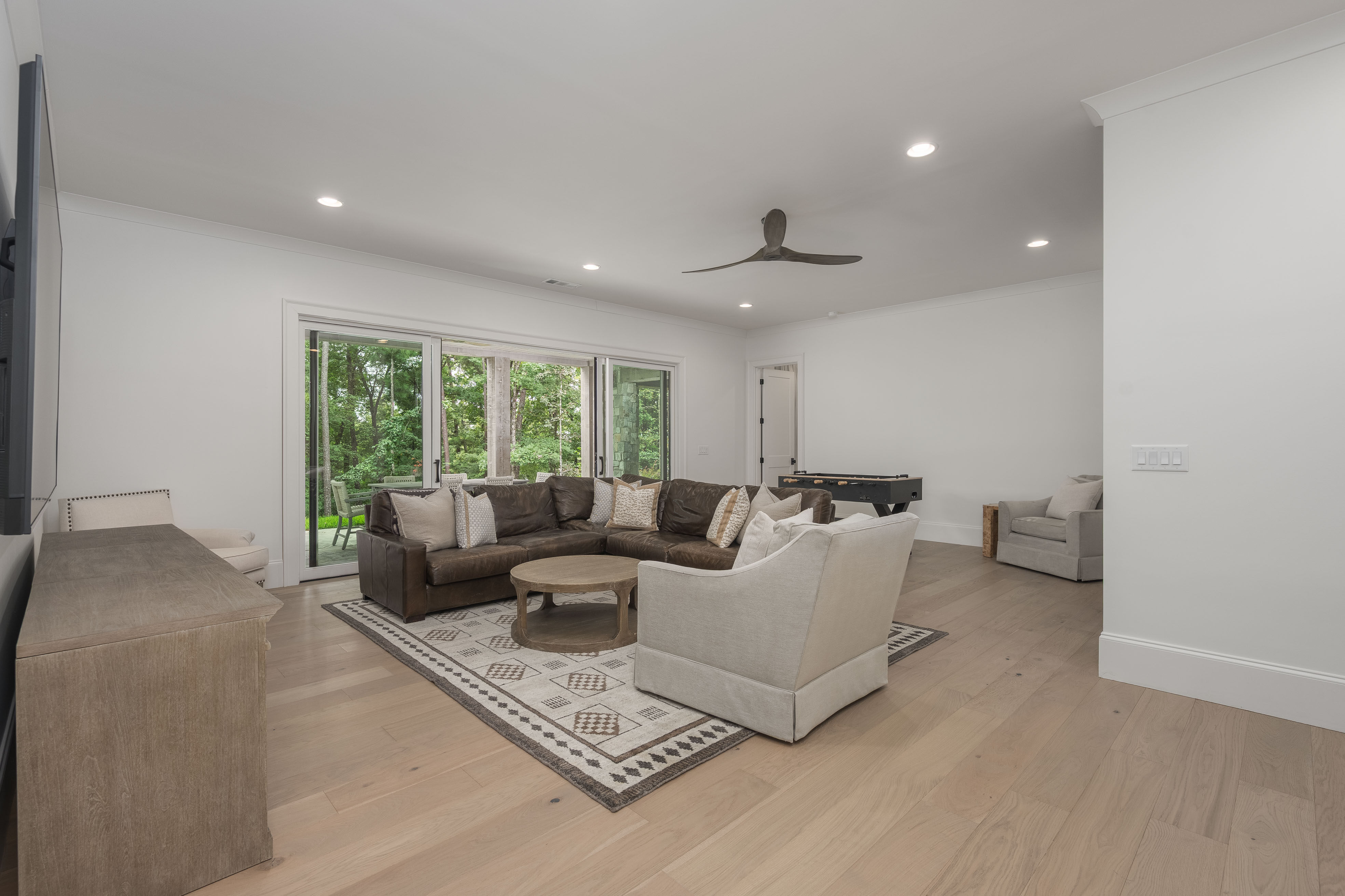 1020 Eastridge Loop image 29